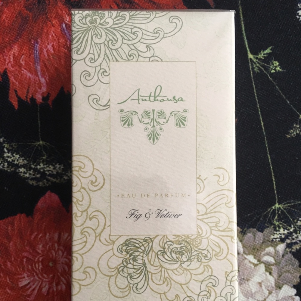 ISO-Anthousa perfumes